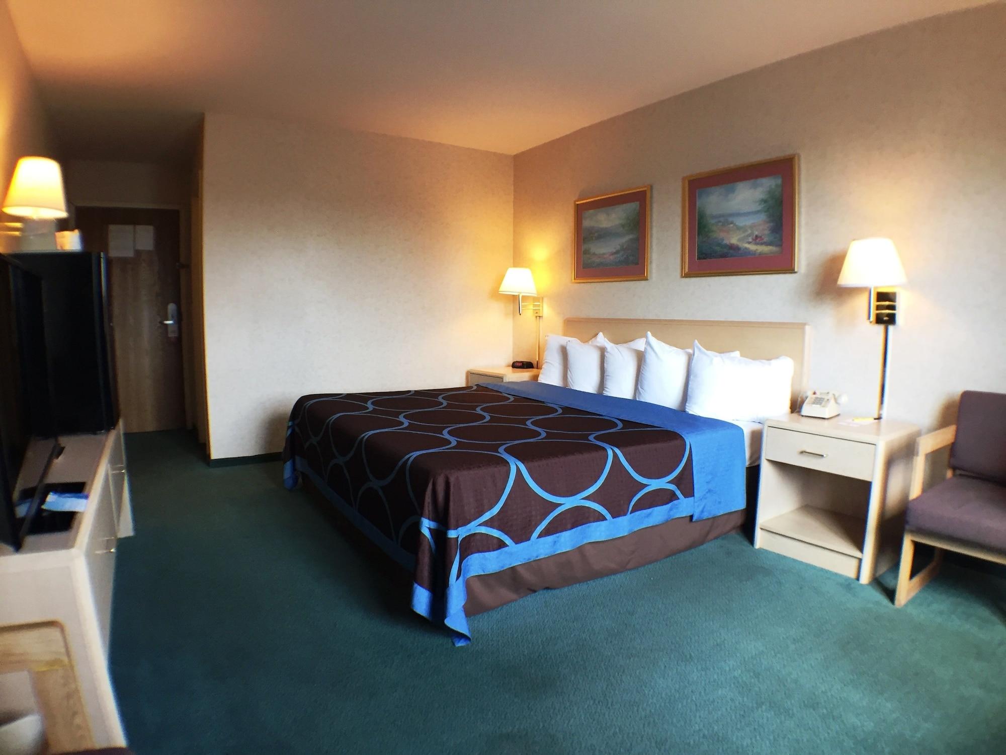 Super 8 By Wyndham Canandaigua Εξωτερικό φωτογραφία
